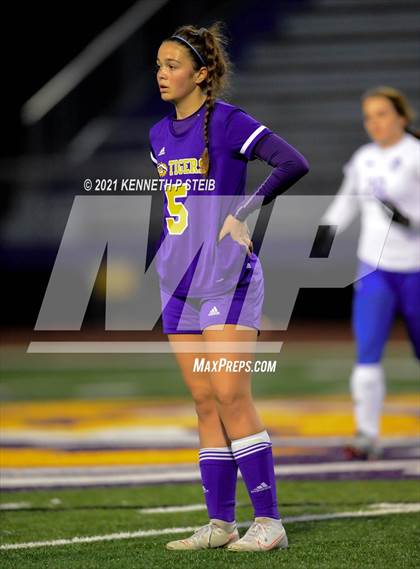 Thumbnail 1 in Bourgeois @ Thibodaux photogallery.