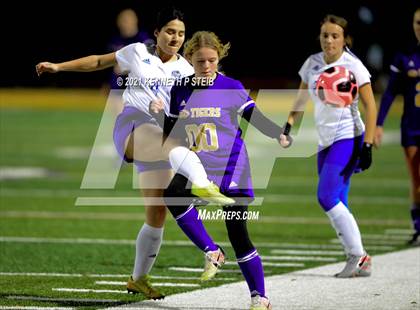 Thumbnail 2 in Bourgeois @ Thibodaux photogallery.