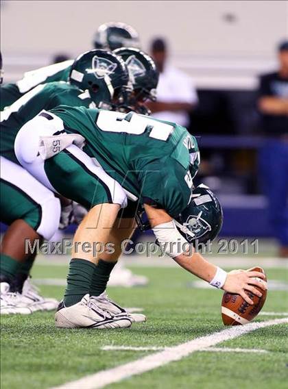 Thumbnail 2 in Highland Park vs. Poteet (4A Division 2 Regional Playoffs) photogallery.