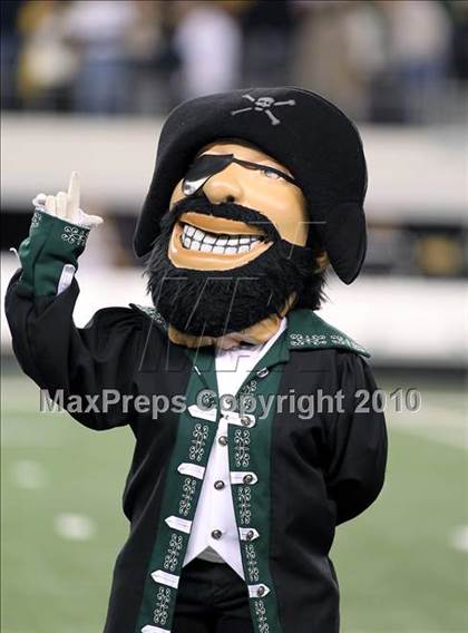 Thumbnail 3 in Highland Park vs. Poteet (4A Division 2 Regional Playoffs) photogallery.