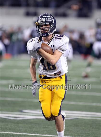 Thumbnail 2 in Highland Park vs. Poteet (4A Division 2 Regional Playoffs) photogallery.