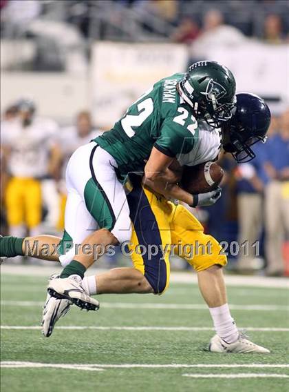 Thumbnail 1 in Highland Park vs. Poteet (4A Division 2 Regional Playoffs) photogallery.