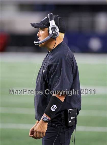 Thumbnail 2 in Highland Park vs. Poteet (4A Division 2 Regional Playoffs) photogallery.