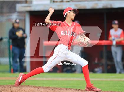 Thumbnail 3 in Glendale vs Pasadena photogallery.