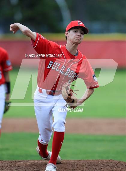 Thumbnail 1 in Glendale vs Pasadena photogallery.