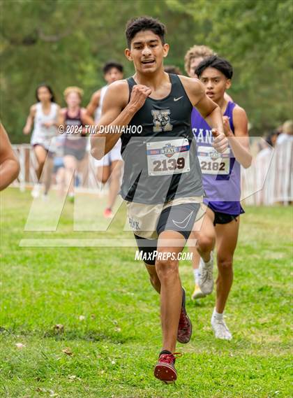 Thumbnail 3 in UIL 4A Boys Cross Country Finals photogallery.