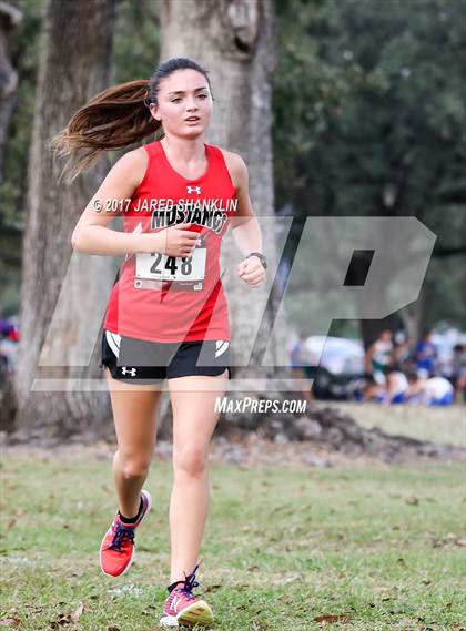 Thumbnail 3 in LHSAA District 7-4A District Meet photogallery.
