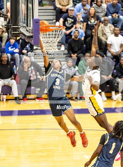 Thumbnail 2 in Reidsville vs Farmville Central (John Wall Holiday Invitational) photogallery.