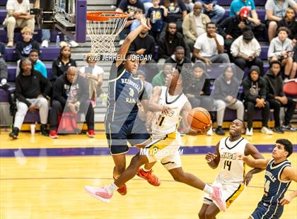 Thumbnail 1 in Reidsville vs Farmville Central (John Wall Holiday Invitational) photogallery.