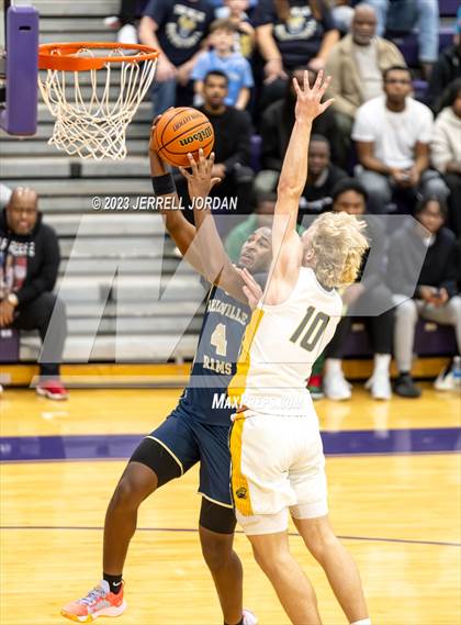 Thumbnail 1 in Reidsville vs Farmville Central (John Wall Holiday Invitational) photogallery.