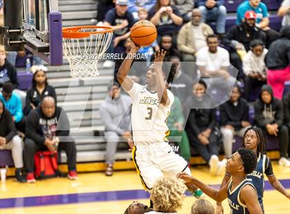 Thumbnail 1 in Reidsville vs Farmville Central (John Wall Holiday Invitational) photogallery.