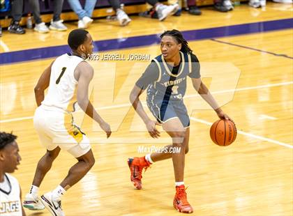 Thumbnail 1 in Reidsville vs Farmville Central (John Wall Holiday Invitational) photogallery.