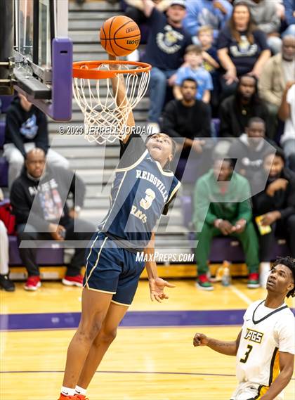 Thumbnail 2 in Reidsville vs Farmville Central (John Wall Holiday Invitational) photogallery.