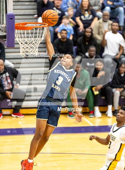 Thumbnail 3 in Reidsville vs Farmville Central (John Wall Holiday Invitational) photogallery.