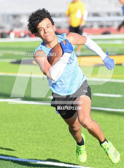 Thumbnail 1 in Goldwater vs. Deer Valley (Goldwater 7v7) photogallery.