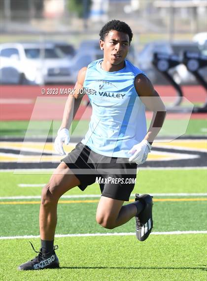 Thumbnail 1 in Goldwater vs. Deer Valley (Goldwater 7v7) photogallery.