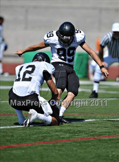 Thumbnail 3 in Alta vs. Crenshaw (Mission Viejo Football Classic) photogallery.