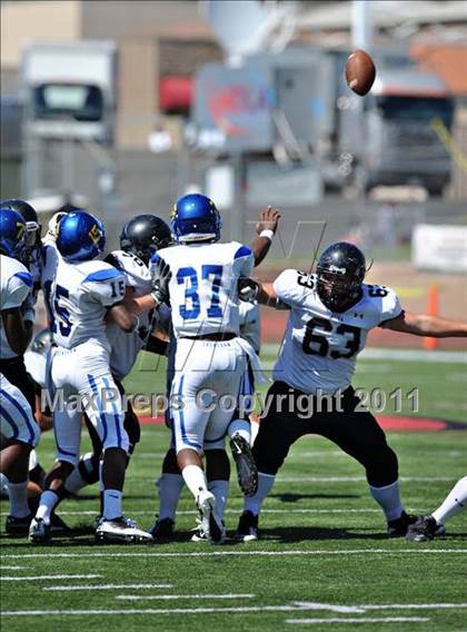 Thumbnail 2 in Alta vs. Crenshaw (Mission Viejo Football Classic) photogallery.