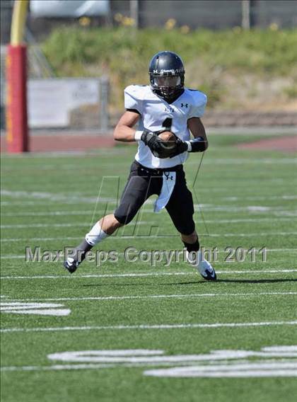 Thumbnail 1 in Alta vs. Crenshaw (Mission Viejo Football Classic) photogallery.