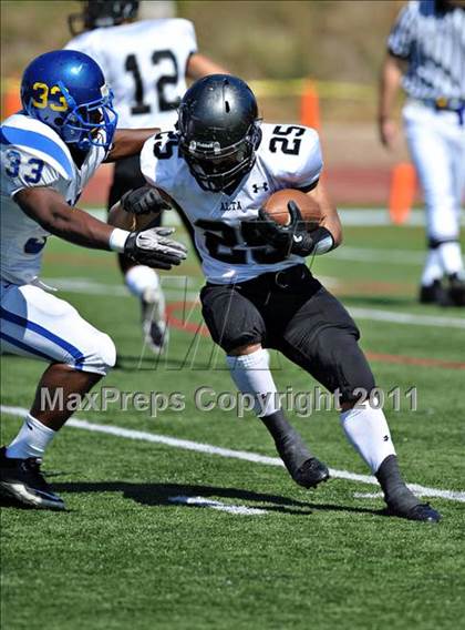 Thumbnail 2 in Alta vs. Crenshaw (Mission Viejo Football Classic) photogallery.