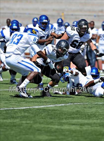 Thumbnail 3 in Alta vs. Crenshaw (Mission Viejo Football Classic) photogallery.