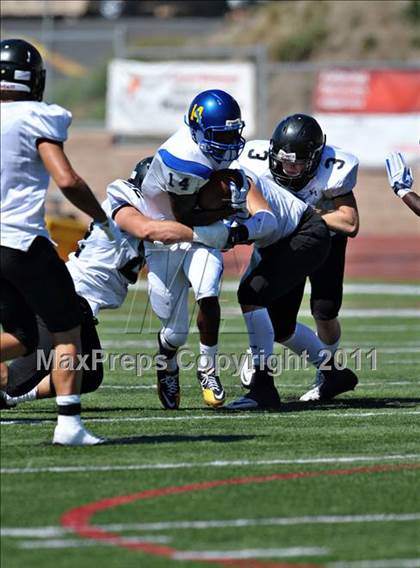 Thumbnail 3 in Alta vs. Crenshaw (Mission Viejo Football Classic) photogallery.