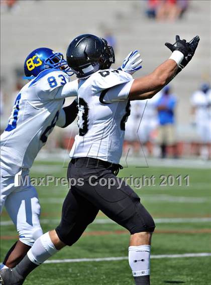 Thumbnail 2 in Alta vs. Crenshaw (Mission Viejo Football Classic) photogallery.