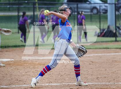 Thumbnail 2 in Mt. Pleasant vs Davenport Central (Rick Doran Classic) photogallery.
