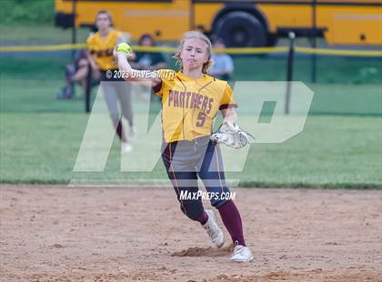 Thumbnail 1 in Mt. Pleasant vs Davenport Central (Rick Doran Classic) photogallery.