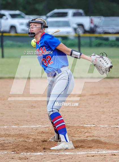 Thumbnail 2 in Mt. Pleasant vs Davenport Central (Rick Doran Classic) photogallery.