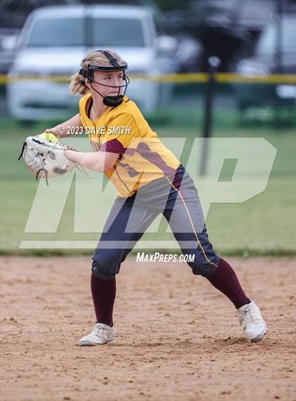Thumbnail 1 in Mt. Pleasant vs Davenport Central (Rick Doran Classic) photogallery.