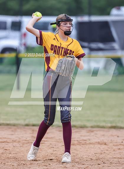 Thumbnail 1 in Mt. Pleasant vs Davenport Central (Rick Doran Classic) photogallery.