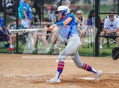 Thumbnail 3 in Mt. Pleasant vs Davenport Central (Rick Doran Classic) photogallery.