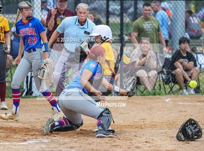 Thumbnail 1 in Mt. Pleasant vs Davenport Central (Rick Doran Classic) photogallery.