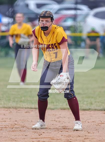 Thumbnail 3 in Mt. Pleasant vs Davenport Central (Rick Doran Classic) photogallery.