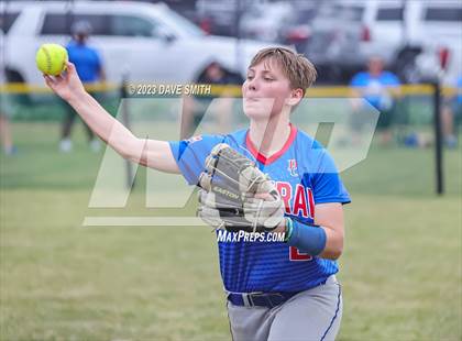Thumbnail 1 in Mt. Pleasant vs Davenport Central (Rick Doran Classic) photogallery.