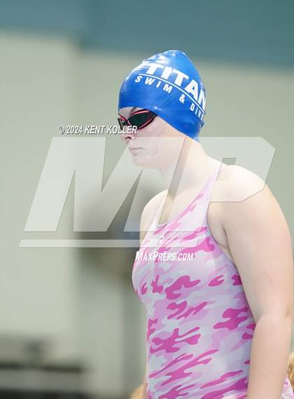Thumbnail 1 in Warren Woods-Tower vs. Lamphere (MHSAA MAC District) photogallery.