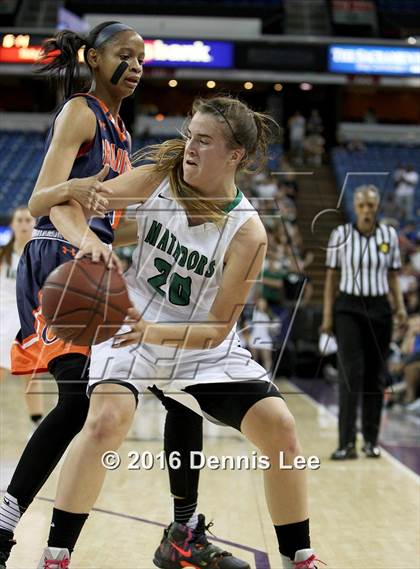 Thumbnail 3 in Miramonte vs. Chaminade (CIF State Open Division Final) photogallery.