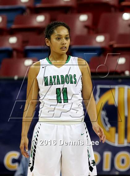 Thumbnail 3 in Miramonte vs. Chaminade (CIF State Open Division Final) photogallery.
