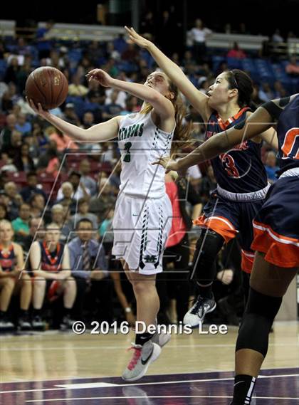 Thumbnail 3 in Miramonte vs. Chaminade (CIF State Open Division Final) photogallery.