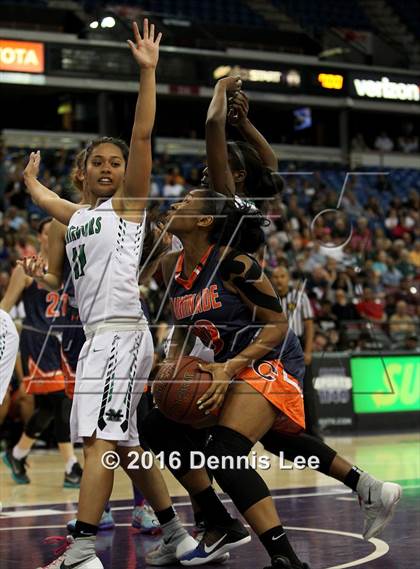 Thumbnail 1 in Miramonte vs. Chaminade (CIF State Open Division Final) photogallery.