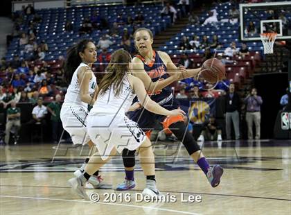 Thumbnail 1 in Miramonte vs. Chaminade (CIF State Open Division Final) photogallery.