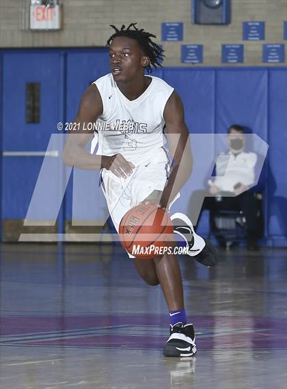 Thumbnail 1 in Bishop Loughlin vs Archbishop Molloy (CHSAA Spring Basketball Tournament) photogallery.
