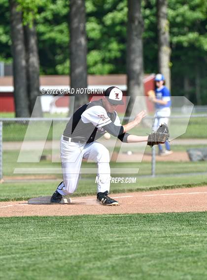 Thumbnail 1 in Leroy vs Haverling (NYSPHSAA Section 5 Class B2 Final) photogallery.