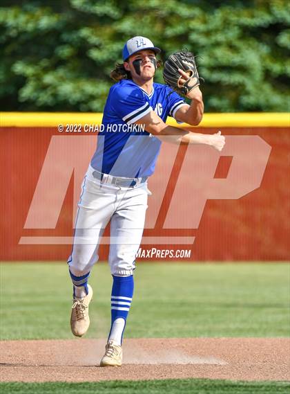 Thumbnail 2 in Leroy vs Haverling (NYSPHSAA Section 5 Class B2 Final) photogallery.
