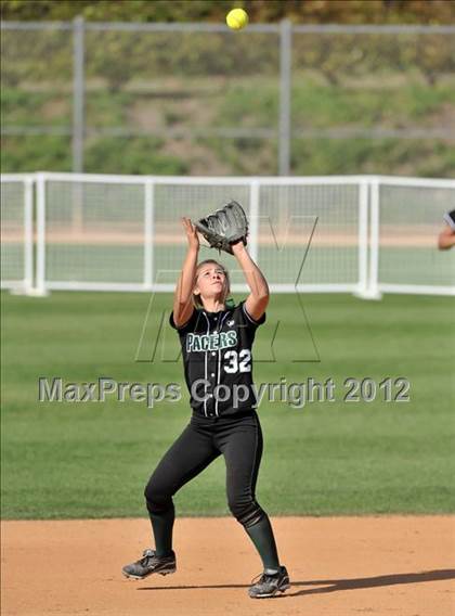 Thumbnail 1 in Pomona Catholic vs. Palos Verdes Peninsula (Woodbridge Tournament) photogallery.