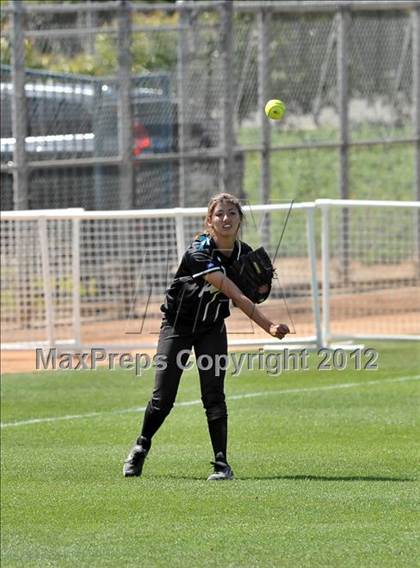 Thumbnail 2 in Pomona Catholic vs. Palos Verdes Peninsula (Woodbridge Tournament) photogallery.