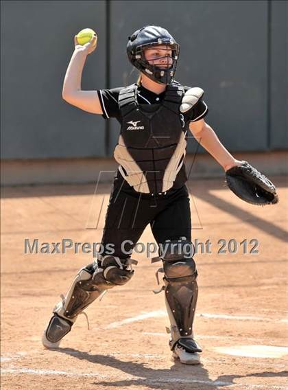 Thumbnail 2 in Pomona Catholic vs. Palos Verdes Peninsula (Woodbridge Tournament) photogallery.