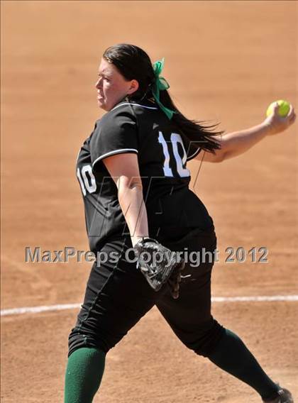 Thumbnail 1 in Pomona Catholic vs. Palos Verdes Peninsula (Woodbridge Tournament) photogallery.