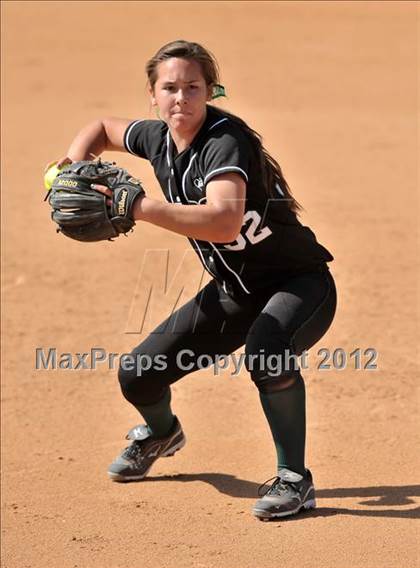Thumbnail 1 in Pomona Catholic vs. Palos Verdes Peninsula (Woodbridge Tournament) photogallery.
